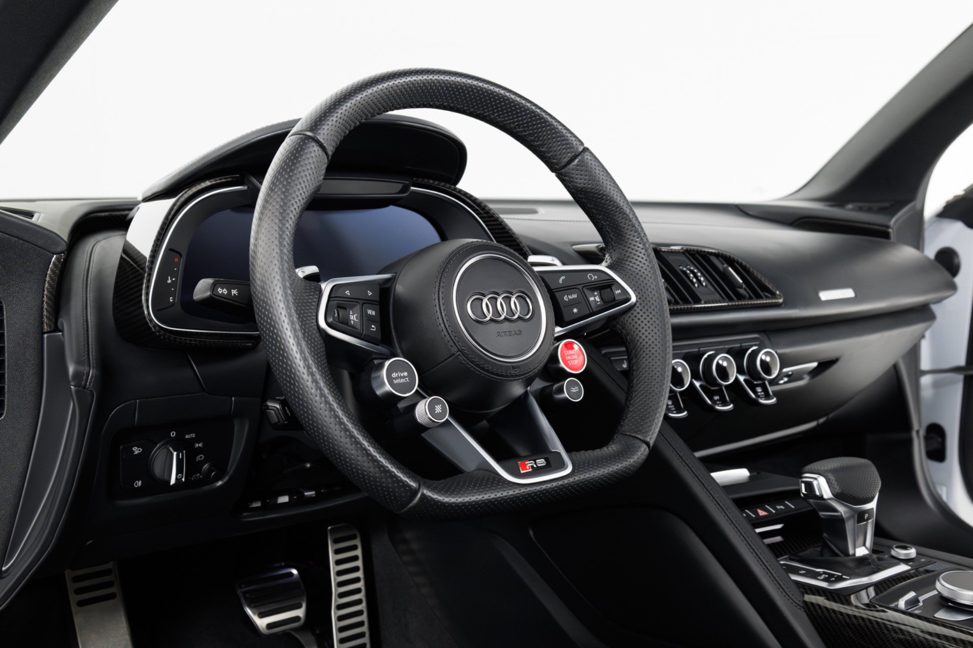 Used 2022 Audi R8 V10 w/ Premium Package RWD image 18