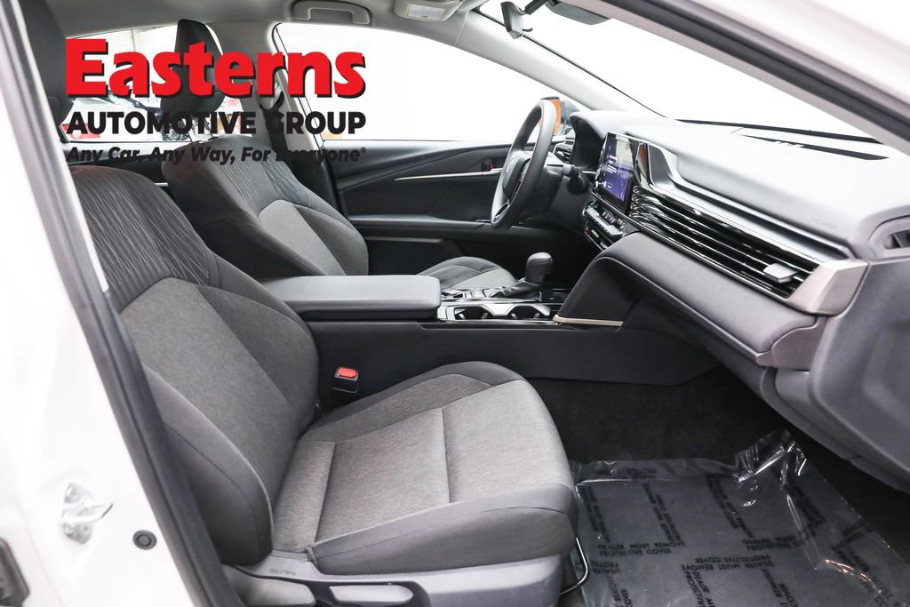 Used 2025 Toyota Camry LE image 24