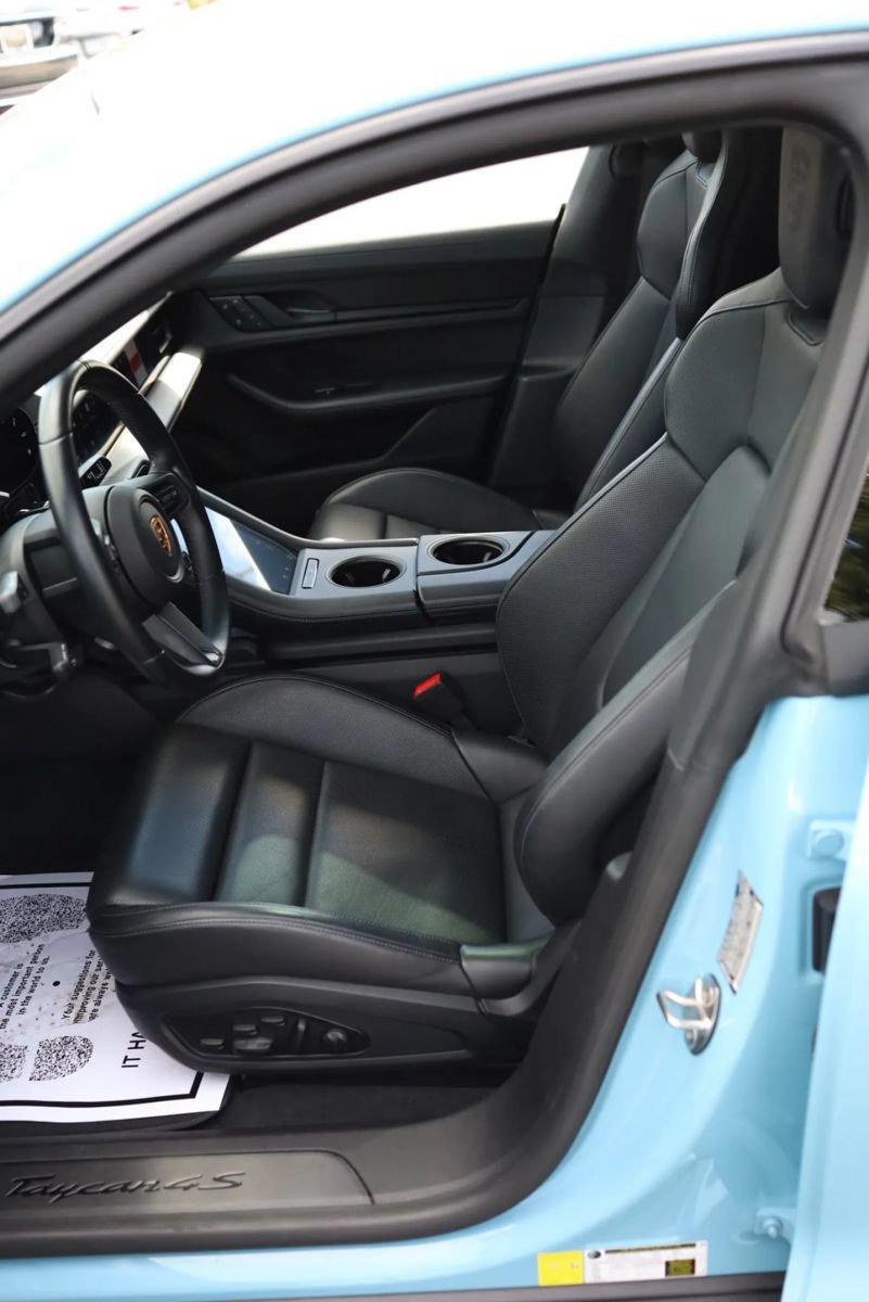Used 2024 Porsche Taycan 4S AWD/4WD image 33