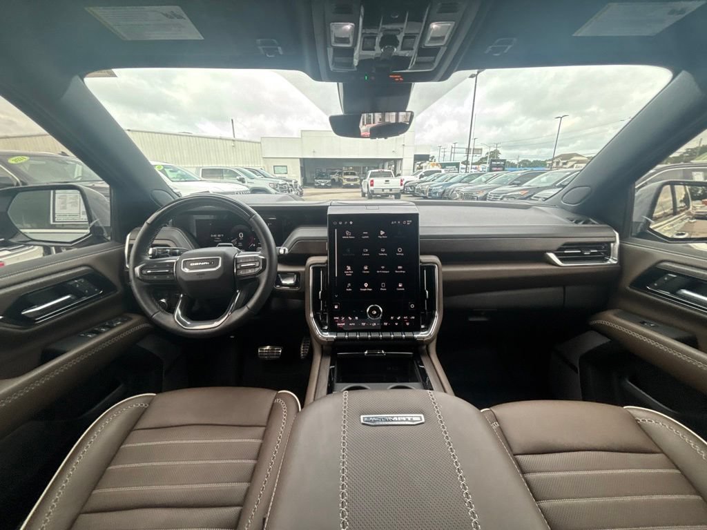 Used 2026 GMC Yukon Denali Ultimate w/ LPO, Illumination Package AWD/4WD image 20