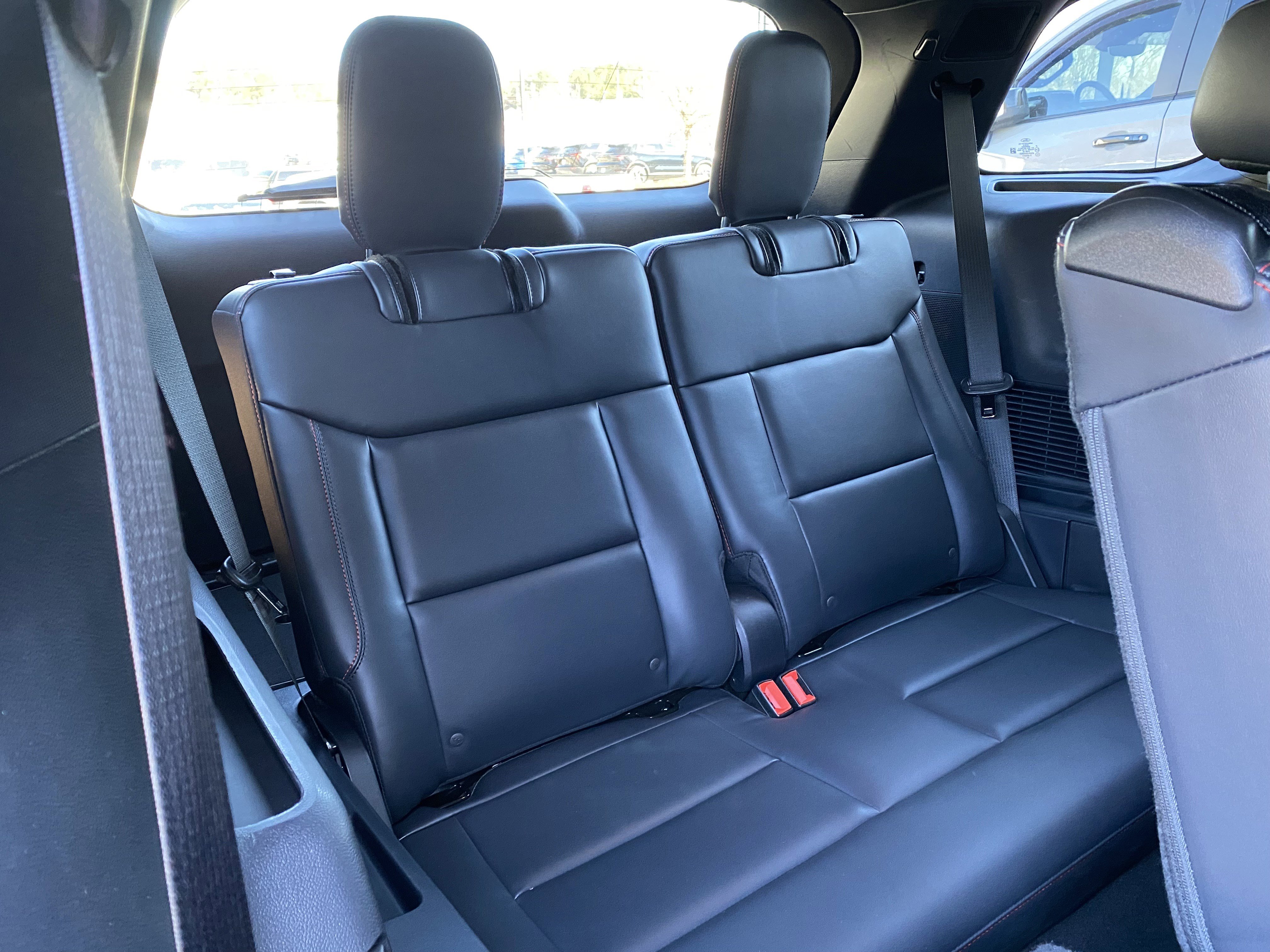 Used 2025 Ford Explorer ST-Line w/ Premium Package image 36