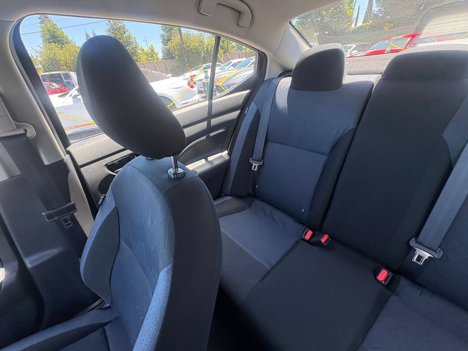 Used 2025 Nissan Versa SV FWD image 37