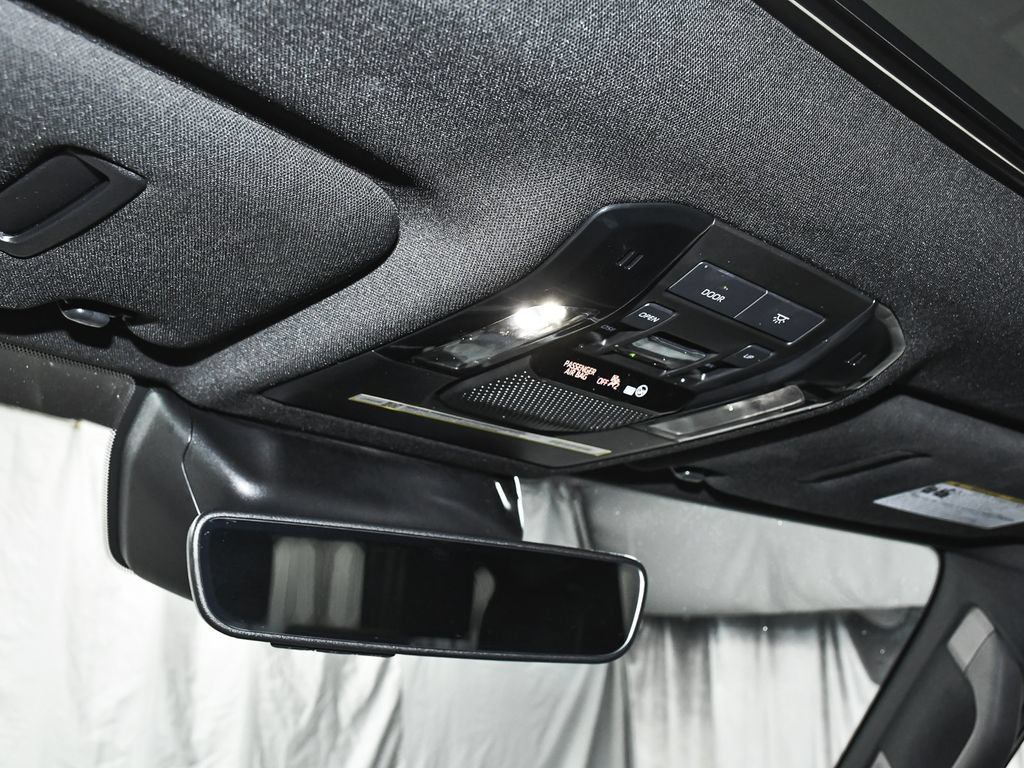 Used 2024 Lexus GX 550 w/ Accessory Package (Z1) AWD/4WD image 34