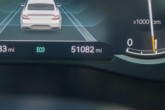 Used 2023 Genesis G70 2.0T image 30