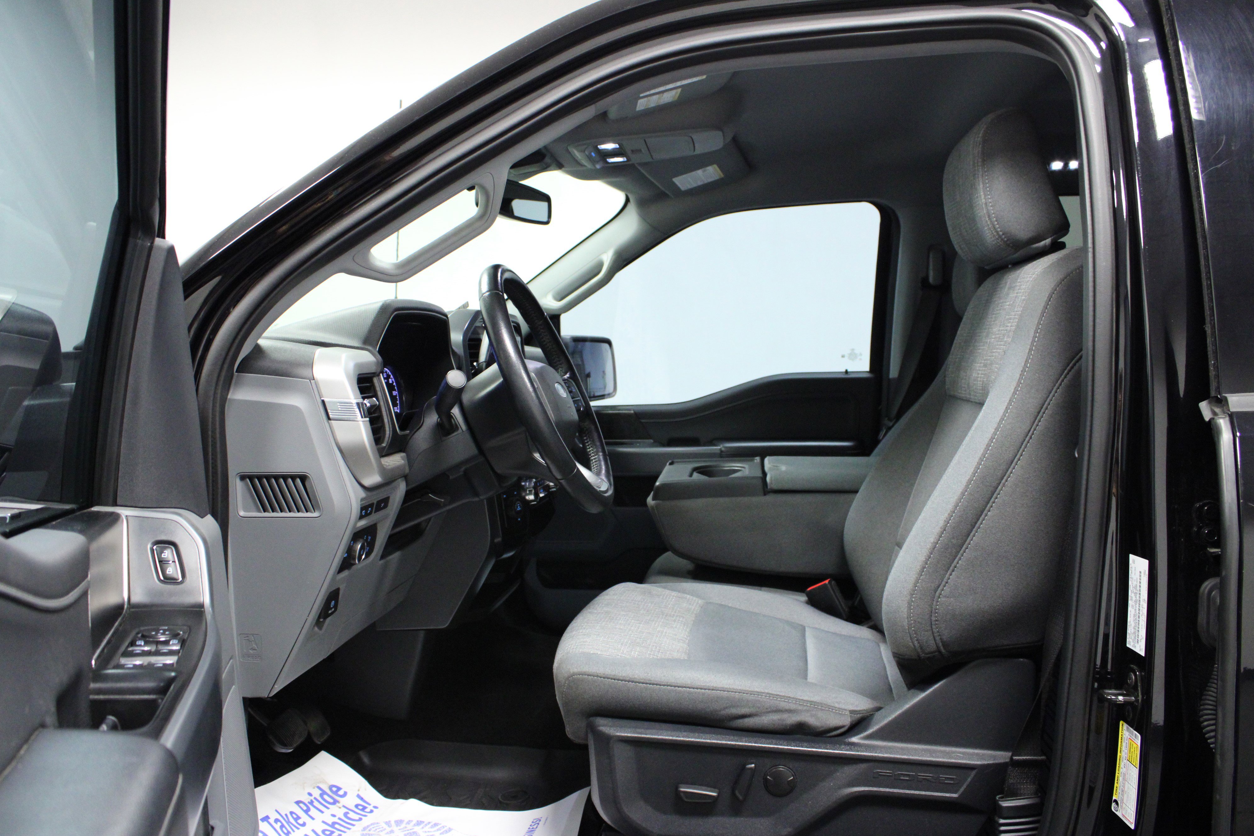 Used 2022 Ford F150 XLT w/ Equipment Group 302A High image 12