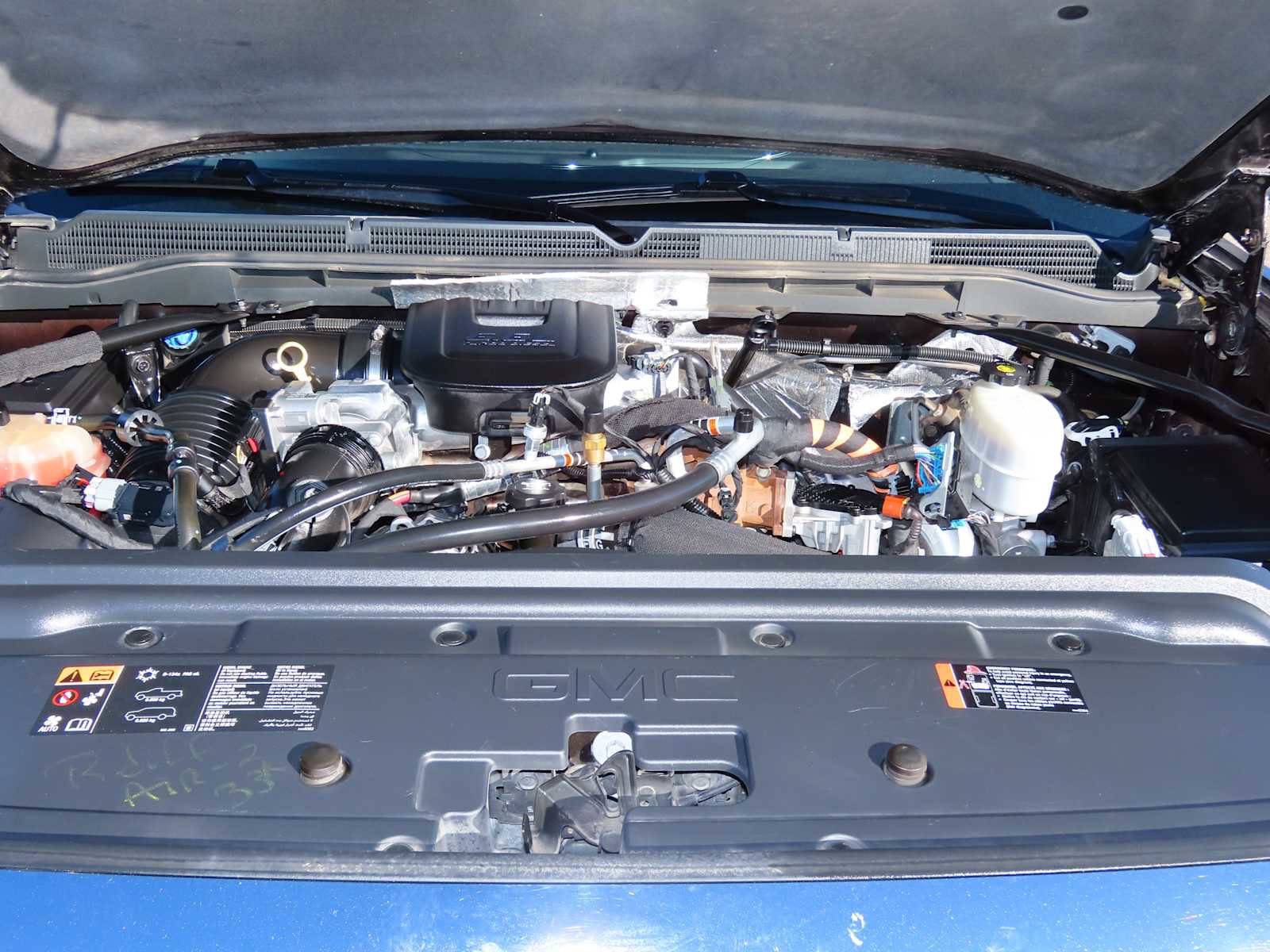 Used 2016 GMC Sierra 2500 SLE w/ SLE Preferred Package image 16