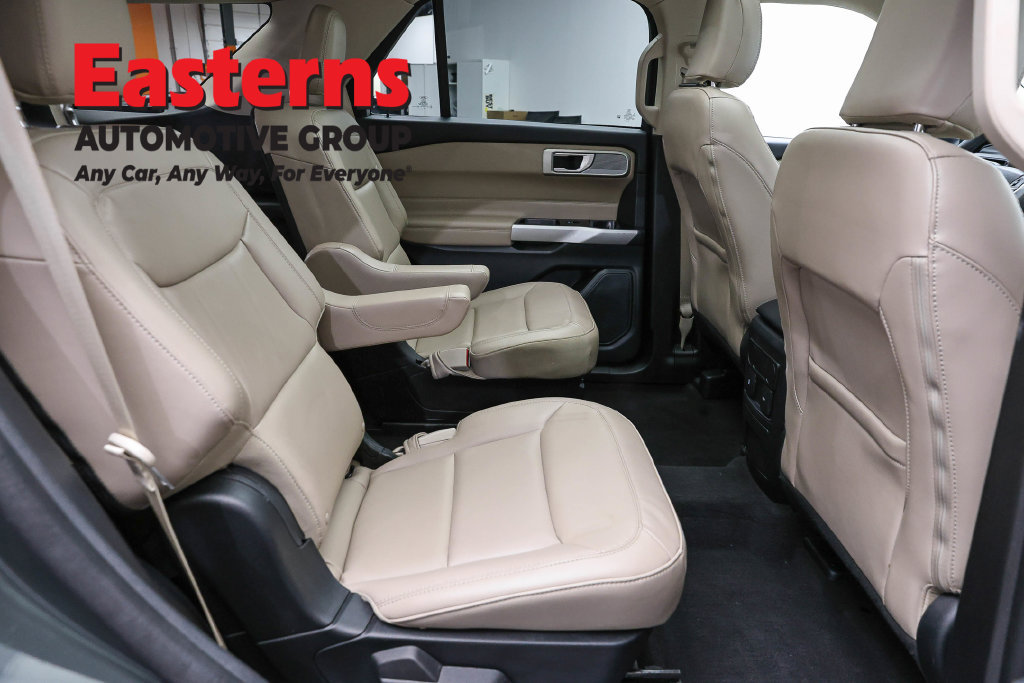 Used 2023 Ford Explorer XLT w/ Equipment Group 202A AWD/4WD image 27