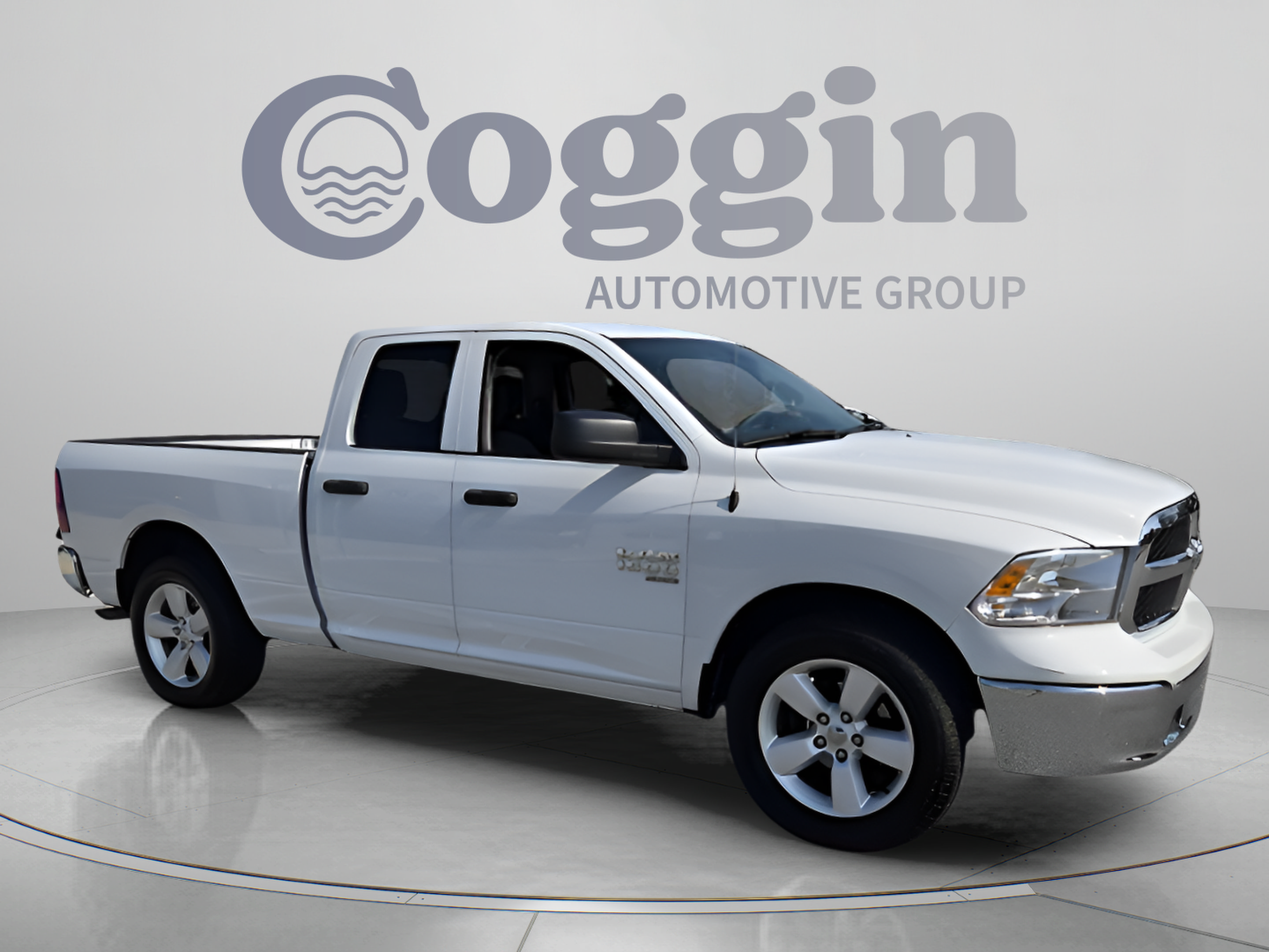 Used 2024 RAM 1500 Classic SLT AWD/4WD image 7