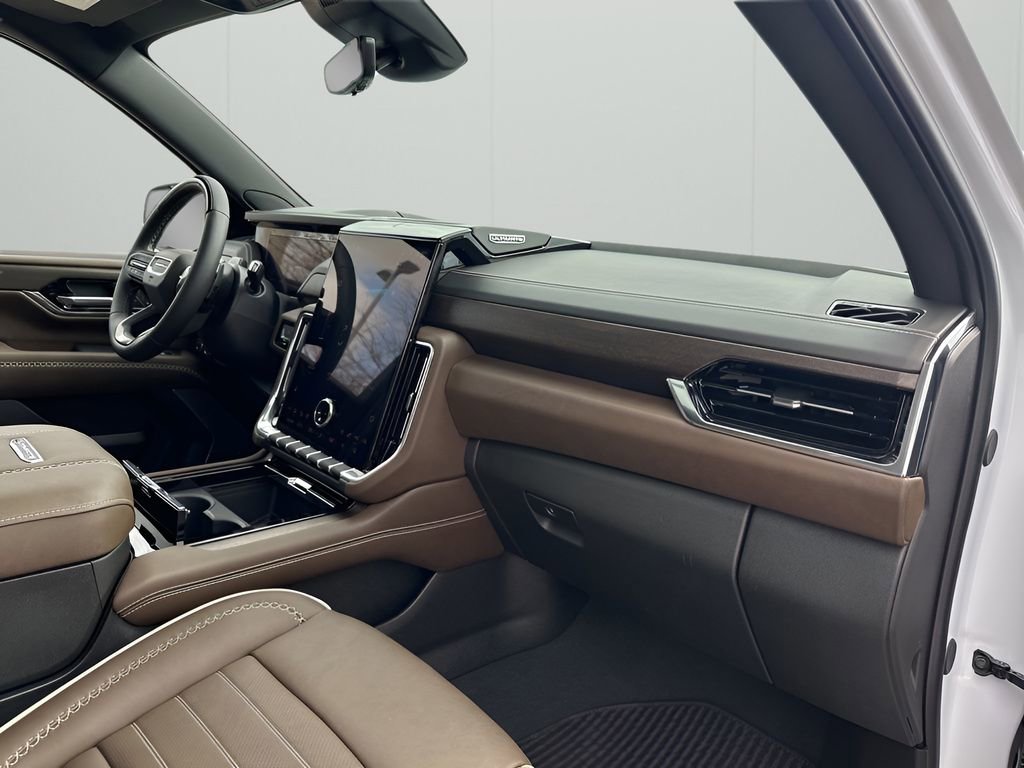 New 2026 GMC Yukon XL Denali Ultimate image 14