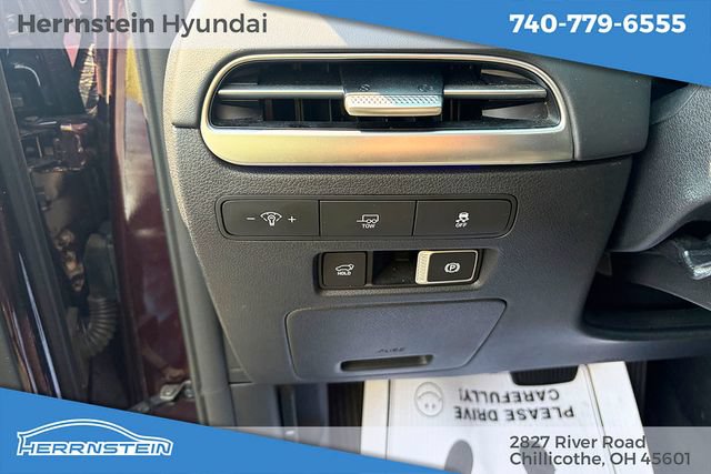 Used 2024 Hyundai Palisade Limited AWD/4WD image 17