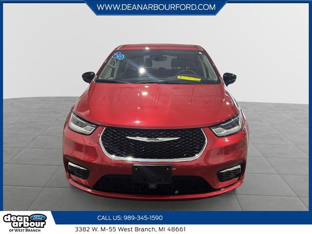 Used 2024 Chrysler Pacifica Touring-L FWD video 2