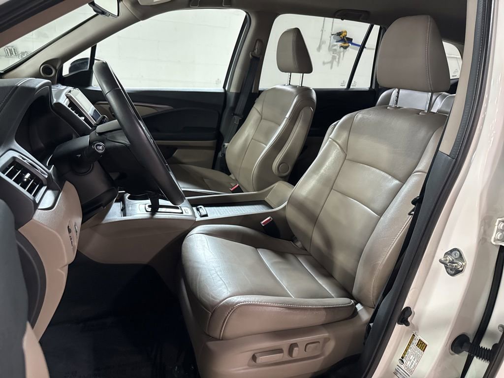 Used 2017 Honda Pilot EX-L image 25