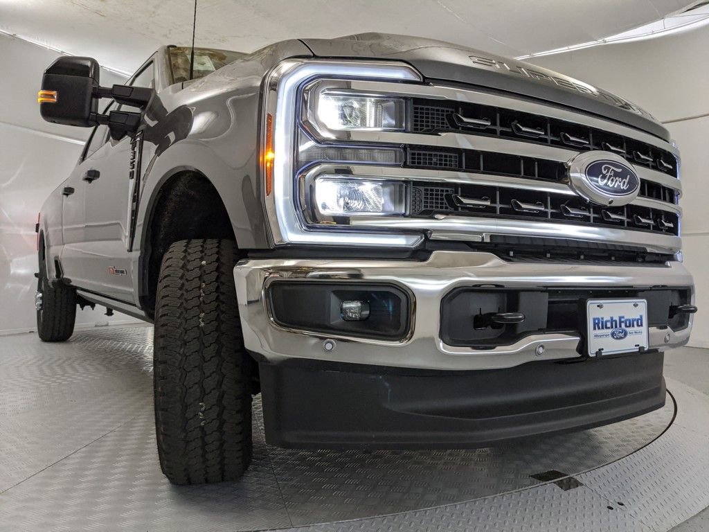New 2025 Ford F350 Lariat w/ Lariat Ultimate Package image 18
