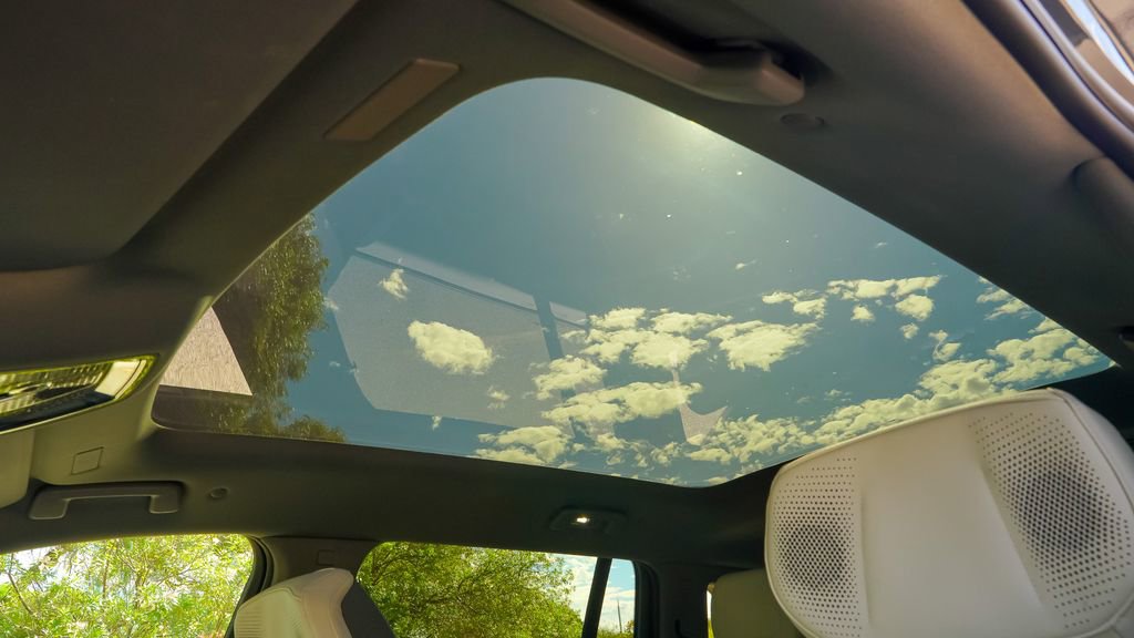 New 2026 Cadillac Escalade IQ Luxury 1 AWD/4WD image 16