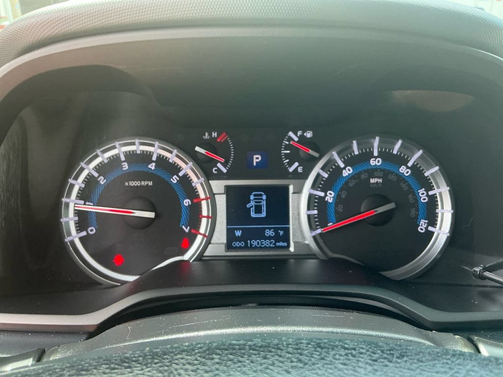 Used 2018 Toyota 4Runner SR5 Premium AWD/4WD image 19