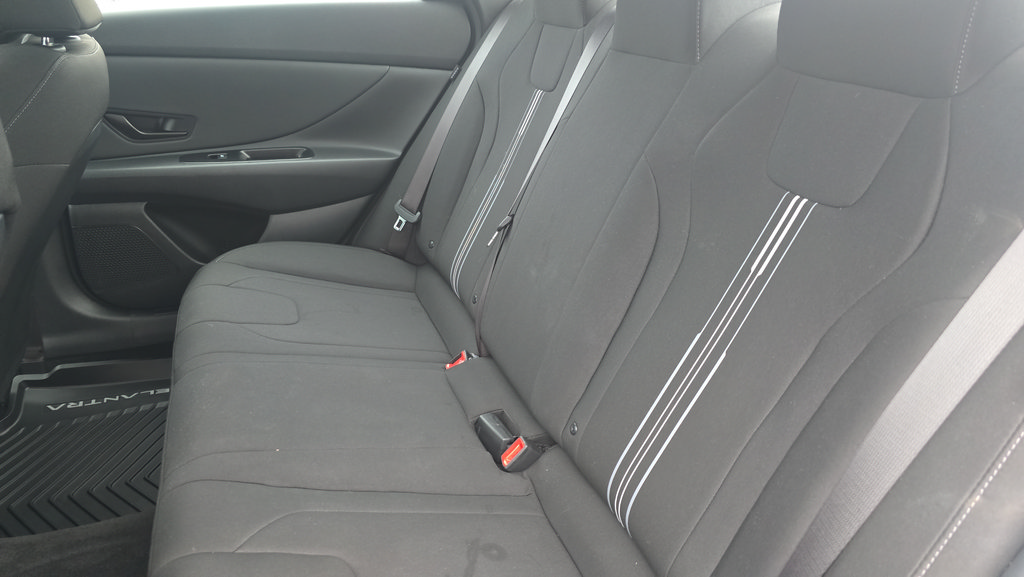 Used 2026 Hyundai Elantra Sport FWD image 28