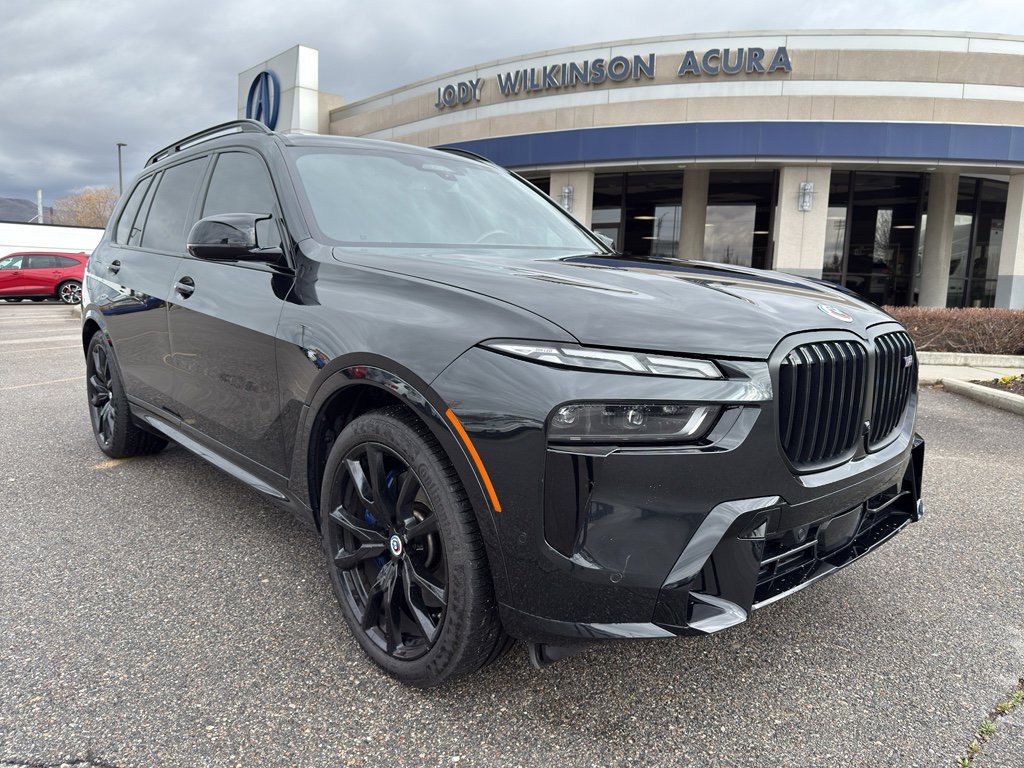Used 2023 BMW X7 M60i image 1