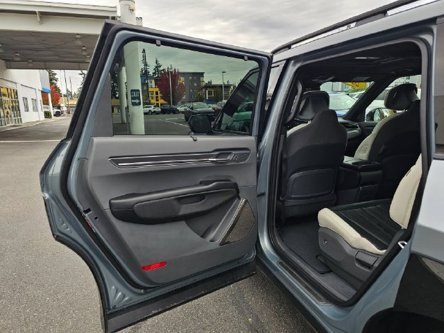 Certified 2024 Kia EV9 GT-Line AWD/4WD image 18