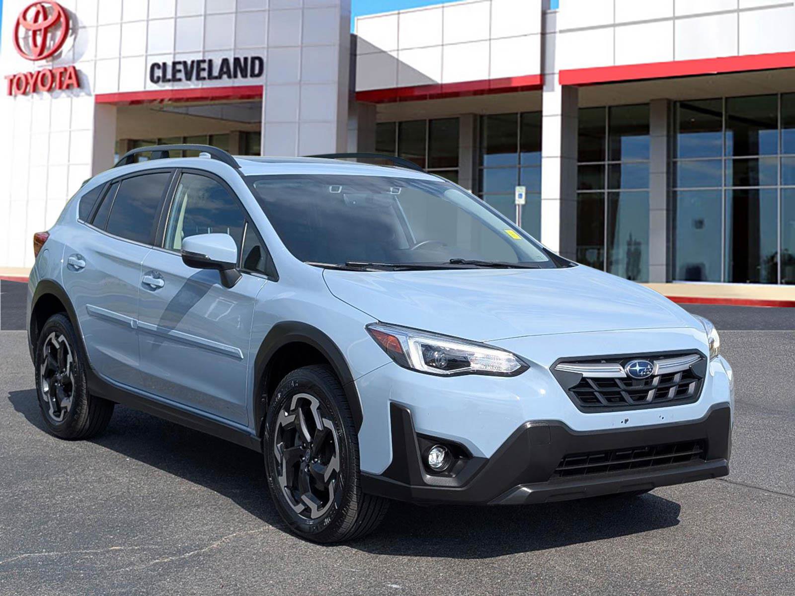 Used 2023 Subaru Crosstrek 2.5i Limited w/ Popular Package #3 AWD/4WD image 2