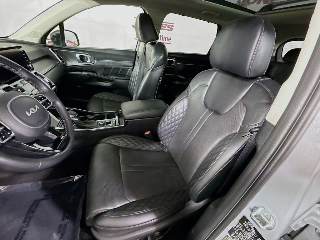 Used 2023 Kia Sorento SX AWD/4WD image 27