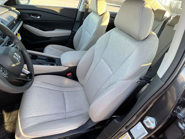 Used 2023 Honda Accord EX image 19