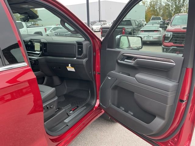 New 2026 Chevrolet Silverado 1500 LTZ w/ LTZ Premium Package image 11