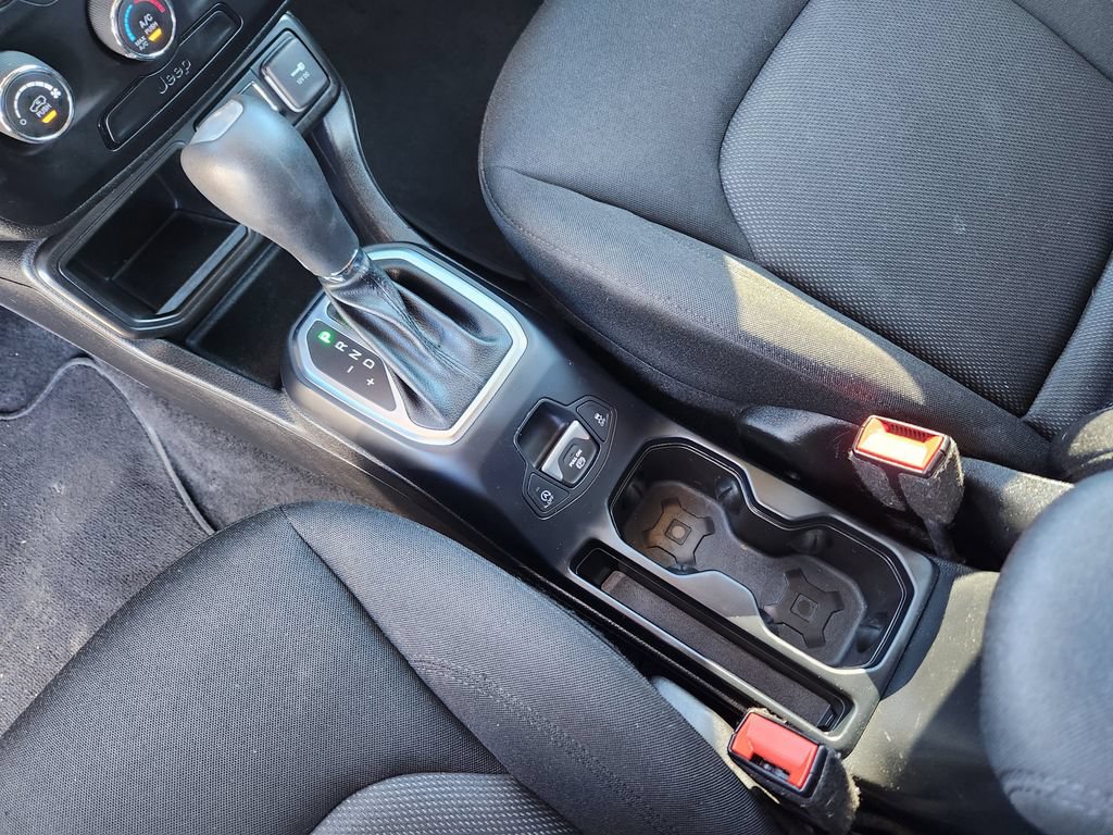 Used 2020 Jeep Renegade Sport w/ Sport Appearance Group FWD image 23