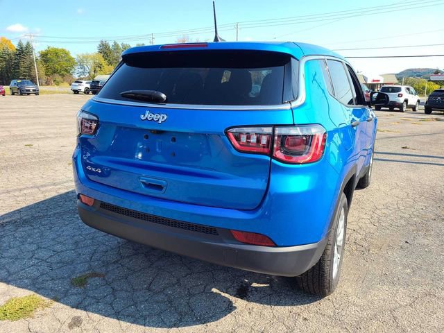 Used 2025 Jeep Compass Sport AWD/4WD image 8