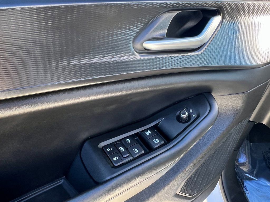 Certified 2023 Jeep Grand Cherokee Altitude image 24