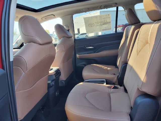New 2026 Toyota Grand Highlander AWD image 10