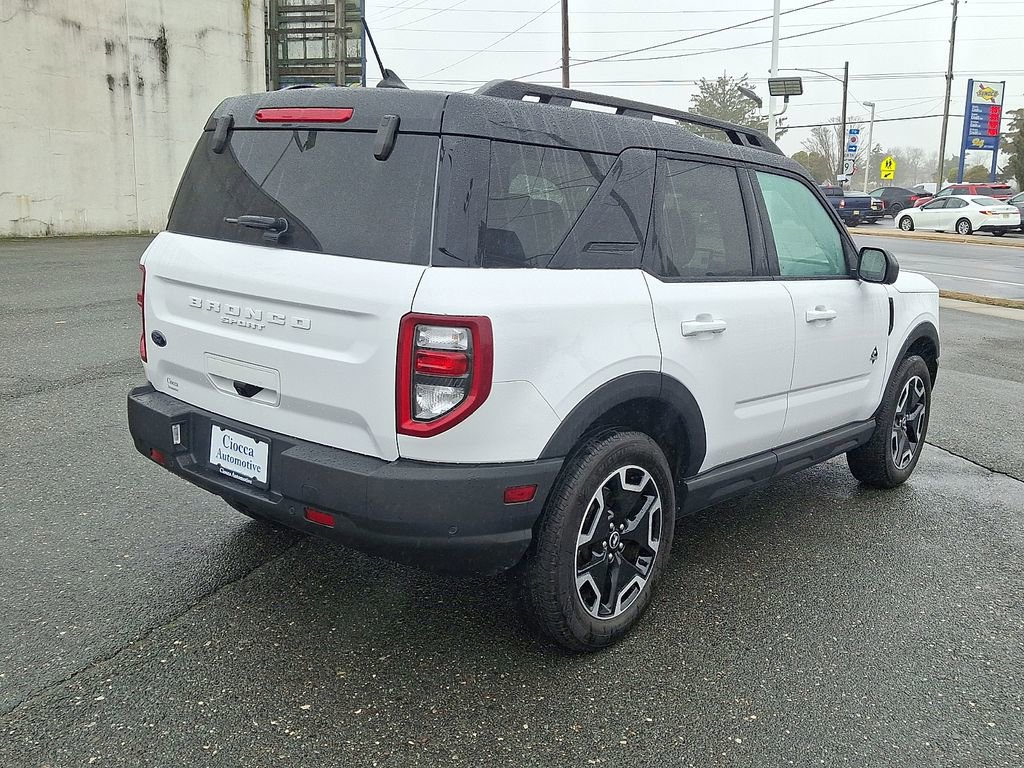 Used 2023 Ford Bronco Sport Outer Banks image 9