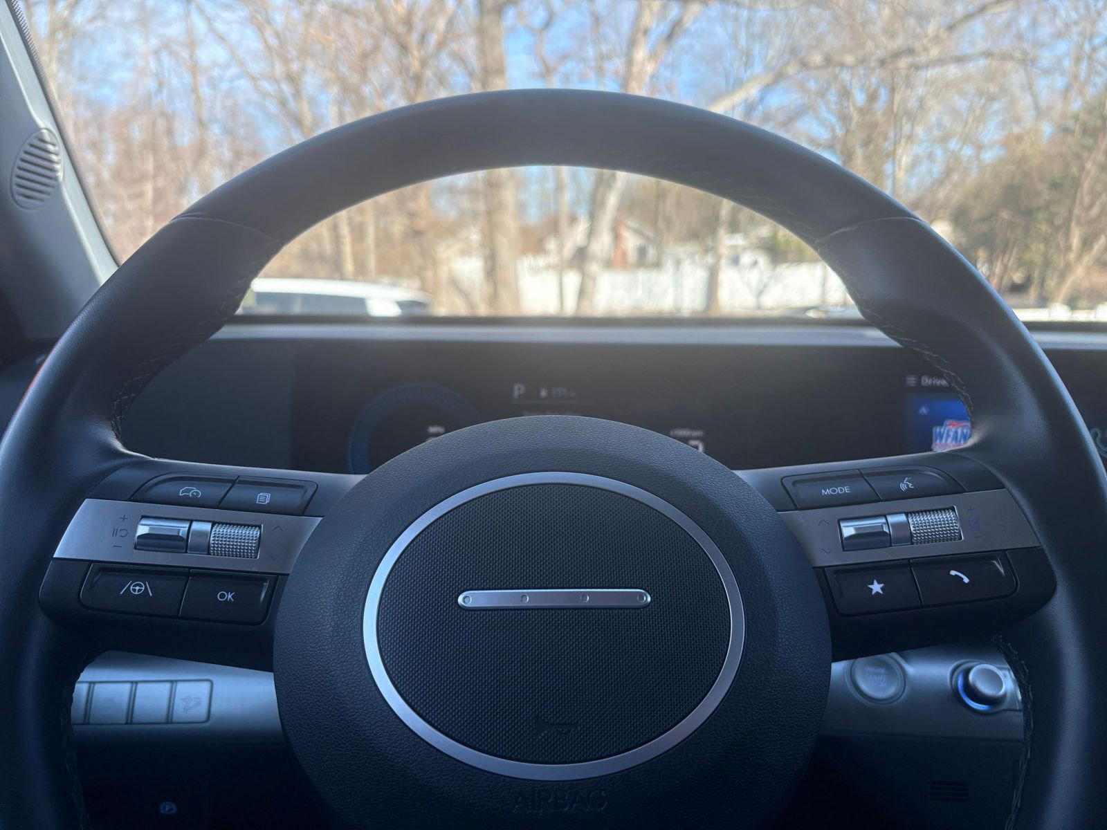 Used 2025 Hyundai Kona SEL image 24