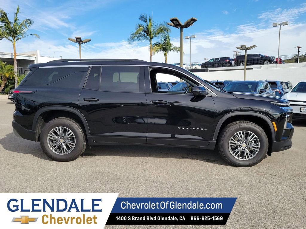 New 2026 Chevrolet Traverse LT w/ Driver Confidence Package image 11
