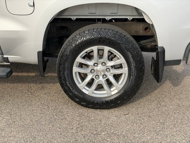 Used 2021 Chevrolet Silverado 1500 LT AWD/4WD image 13