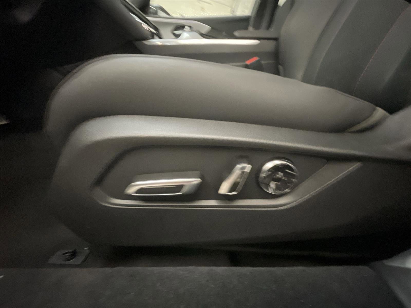 New 2025 Acura TLX SH-AWD w/ A-SPEC Pkg image 13