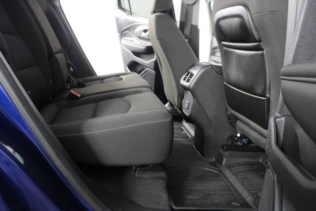 Used 2023 GMC Terrain SLE w/ Driver Convenience Package image 20