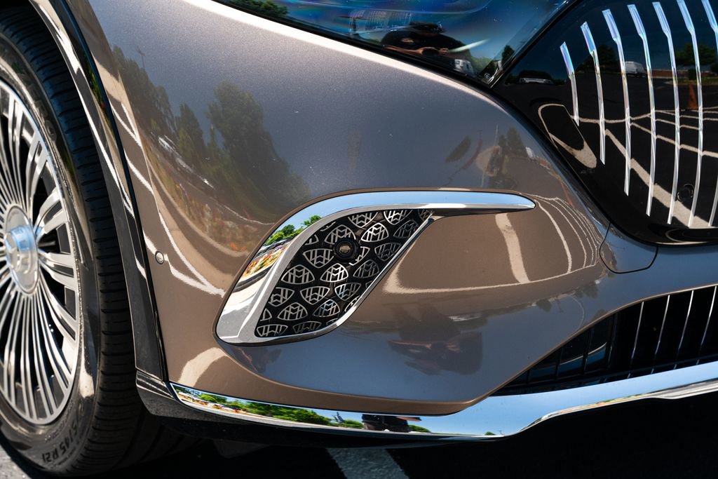 Used 2024 Mercedes-Benz Maybach EQS 680 4MATIC image 9