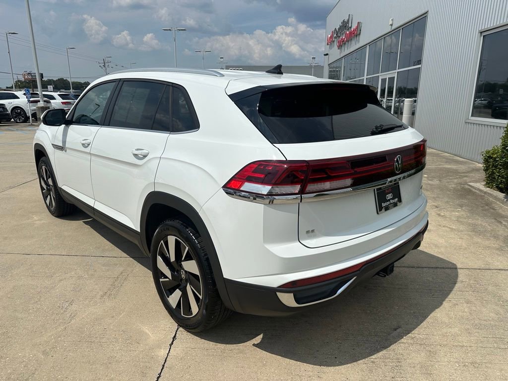 Used 2024 Volkswagen Atlas Cross Sport SE image 8