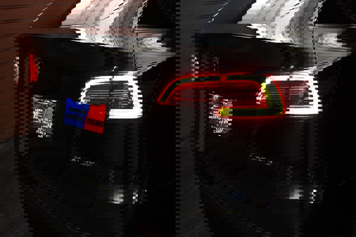 Used 2022 Tesla Model Y Long Range image 3