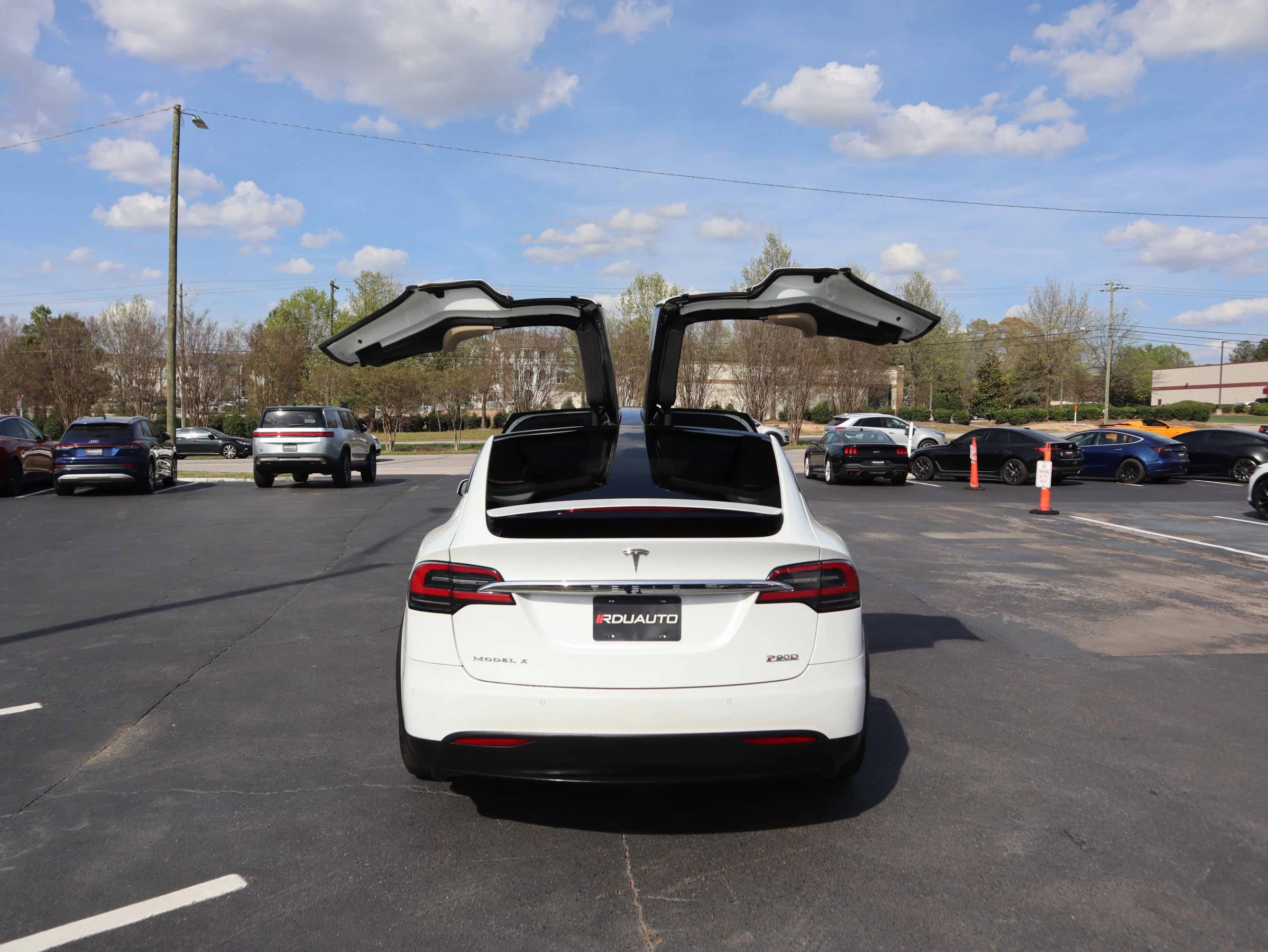 Used 2016 Tesla Model X Performance image 12