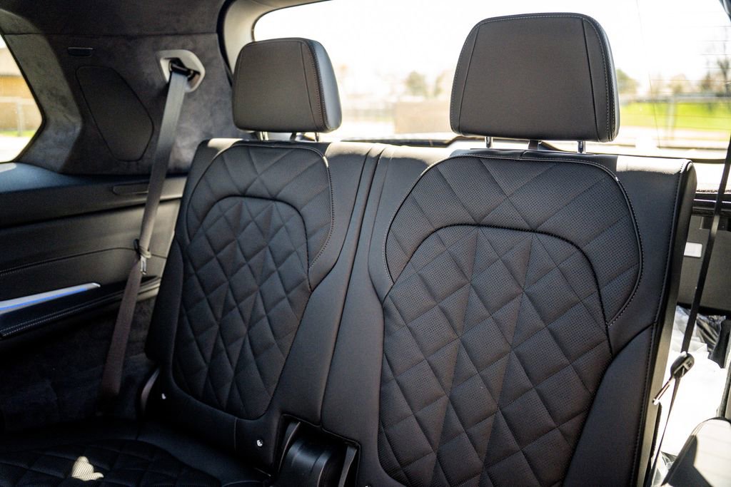 New 2026 BMW X7 xDrive40i w/ M Sport Package image 28