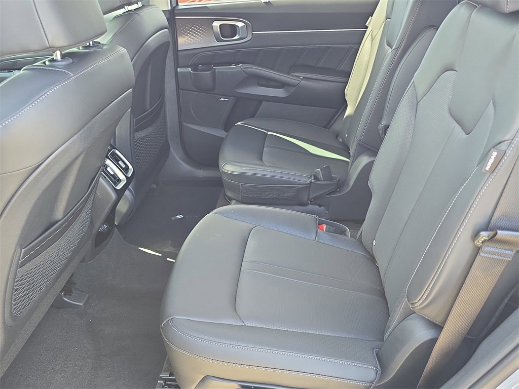 New 2026 Kia Sorento SX image 17