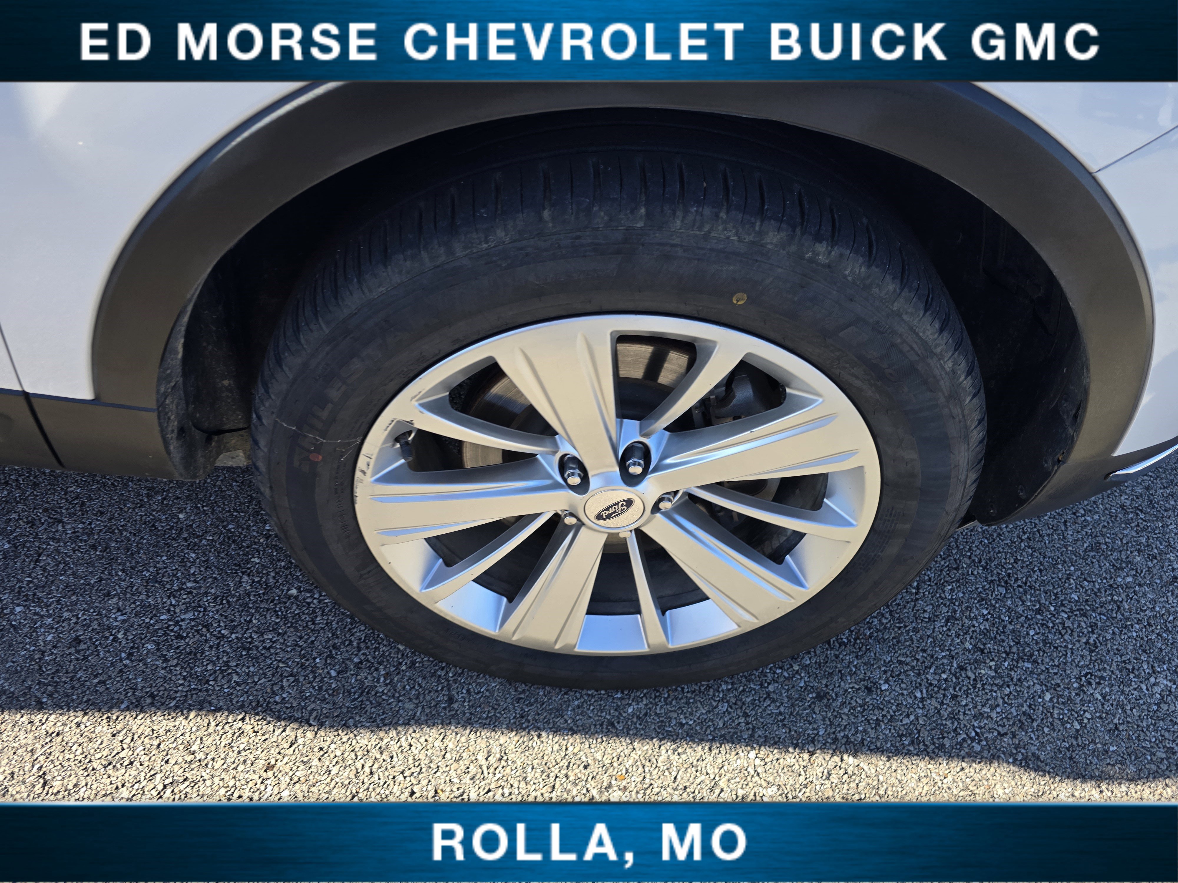 Used 2019 Ford Explorer Limited w/ Ford Safe & Smart Package image 11