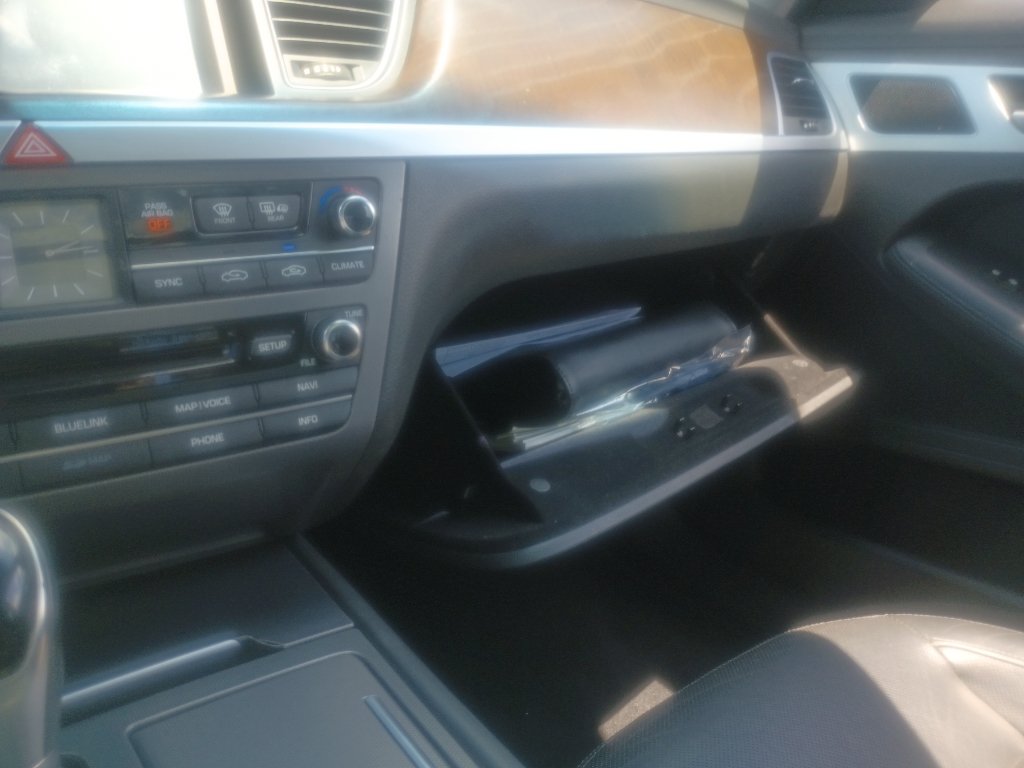 Used 2015 Hyundai Genesis 5.0 RWD image 25