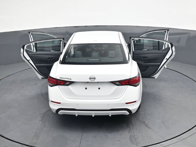 Used 2025 Nissan Sentra SV FWD image 40