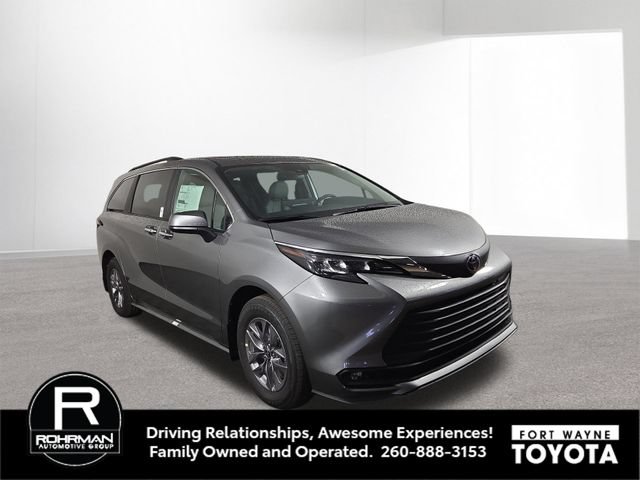 New 2026 Toyota Sienna XLE FWD image 4