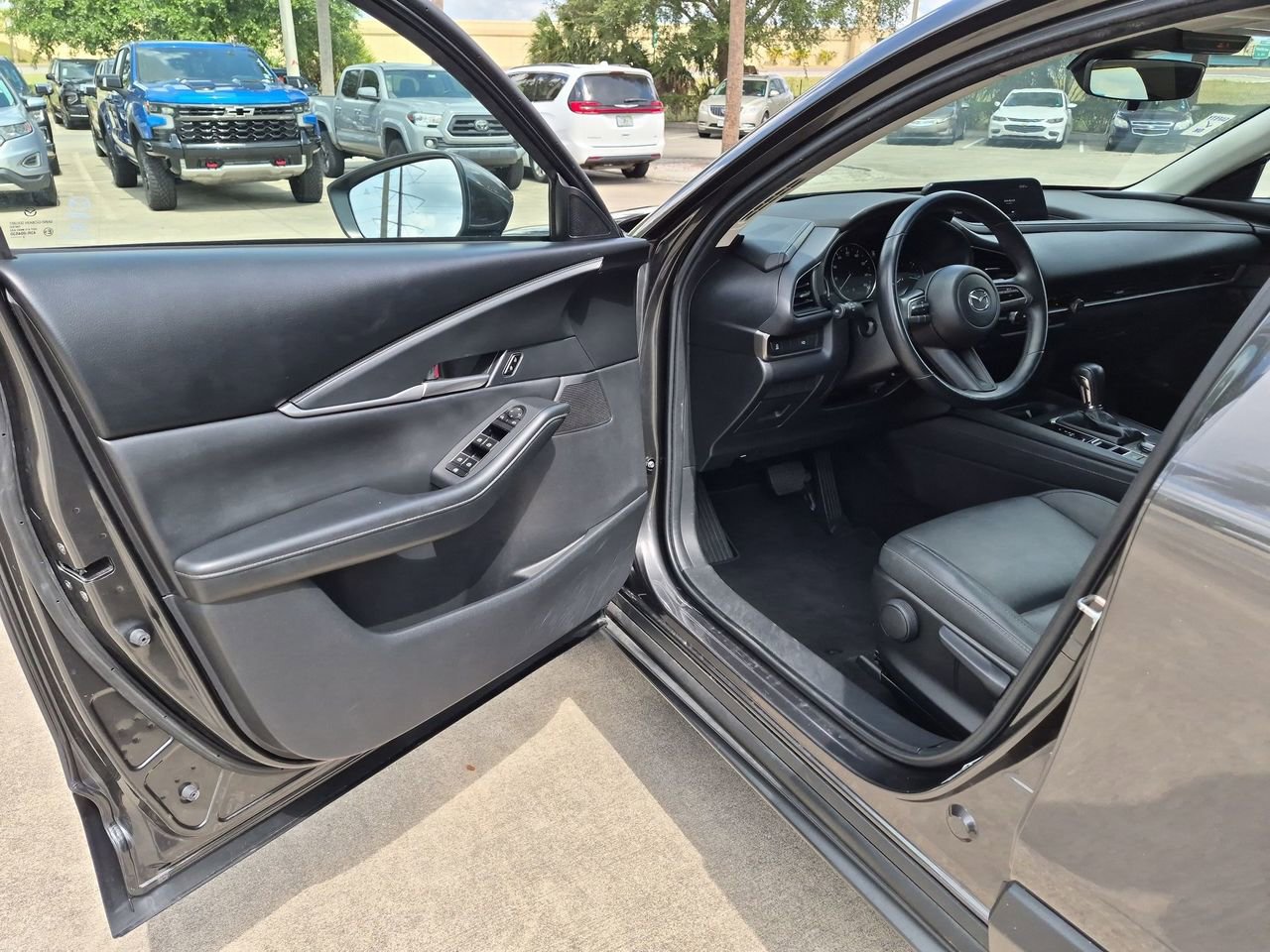 Used 2023 MAZDA CX-30 AWD 2.5 S w/ Select Package image 8