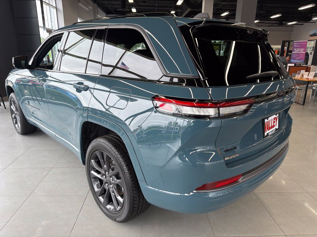 New 2026 Jeep Grand Cherokee Limited AWD/4WD image 6
