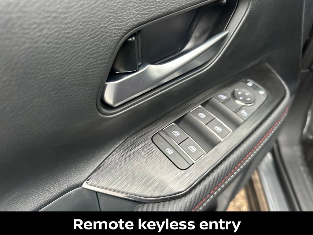New 2026 Nissan Kicks SR w/ SR Premium Package FWD image 12