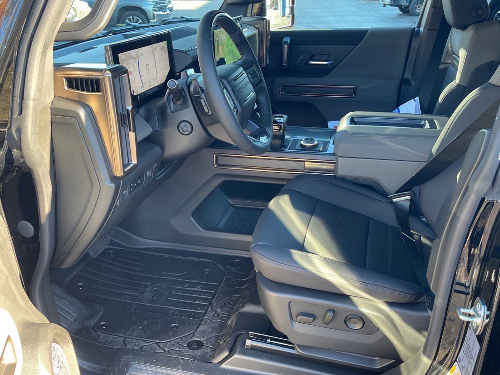New 2025 GMC Hummer EV 2X AWD/4WD image 13